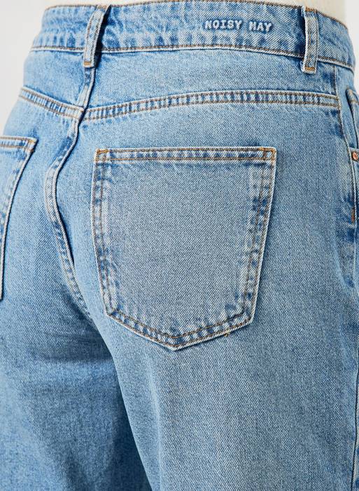 شلوار جین زنانه نویزی می آبی روشن مدل 495
