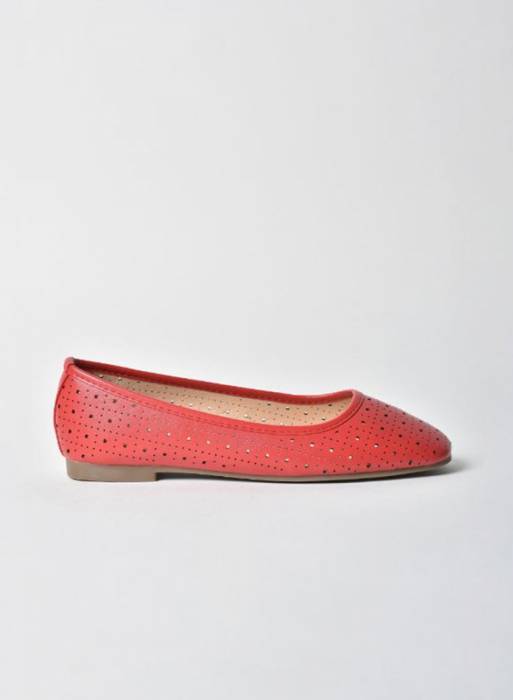 کفش اسپرت زنانه قرمز برند aila