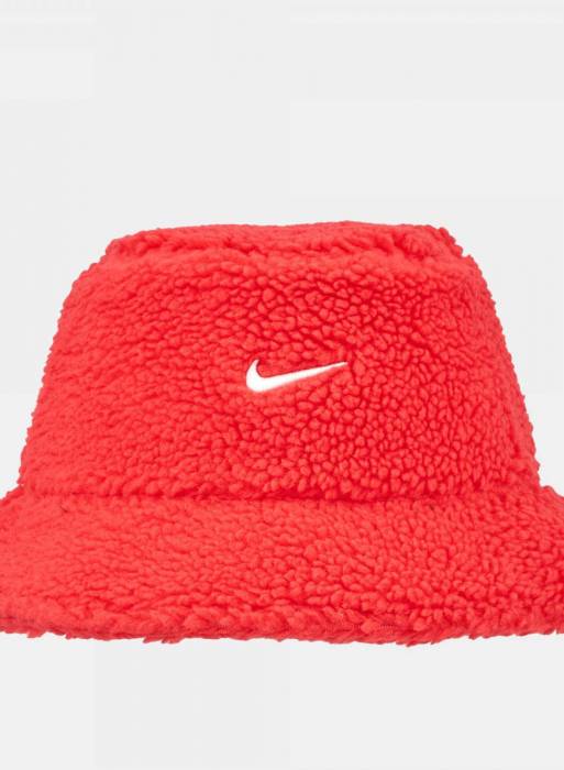 کلاه ورزشی زمستانی بچه گانه نایک قرمز