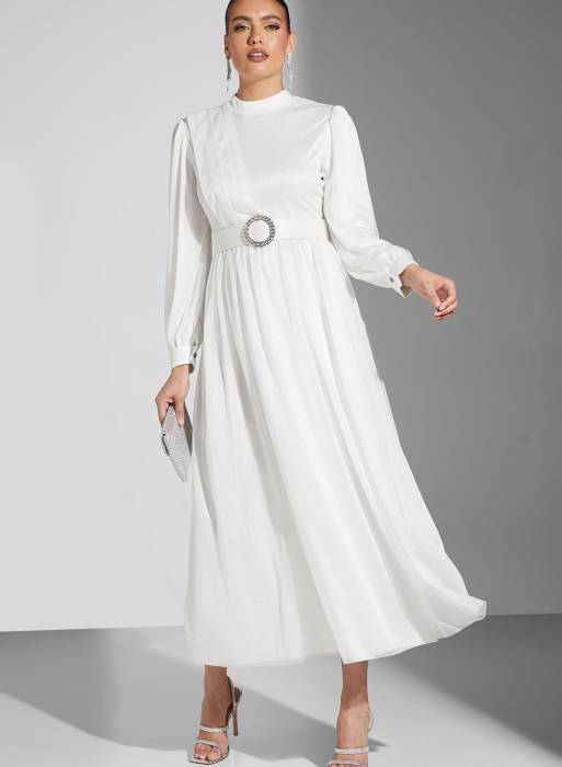 لباس شب مجلسی با کمربند سفید برند khizana