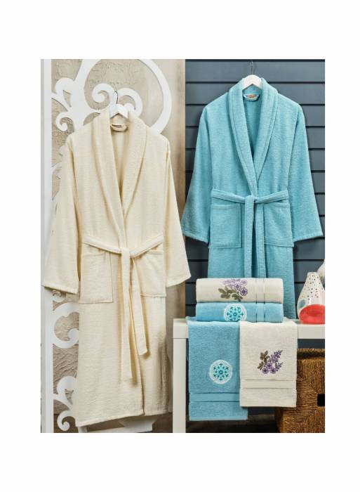 مجموعه 6 تکه حوله حمام ترکیه ای از پنبه تری با رنگ آبی سیان و سفید آفتابی، همراه با حوله حمام و دستمال دستی متناسب در جعبه هدیه، مناسب برای هدیه دادن در مراسم عروسی.