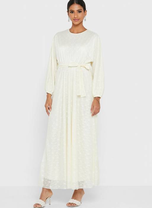 لباس شب مجلسی با کمربند سفید برند khizana