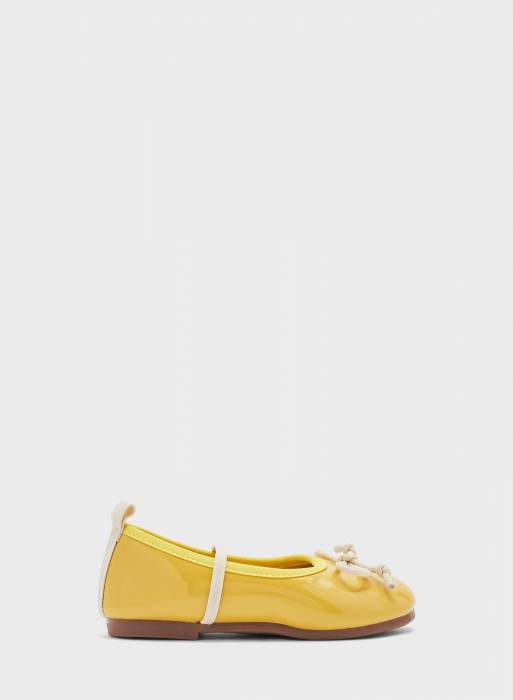 کفش راحت بچه گانه دخترانه زرد برند pinata