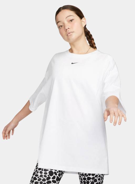 تیشرت ورزشی زنانه نایک سفید